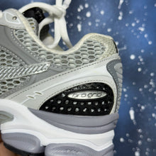 Saucony ProGrid Omni 9 – Glacier Grey