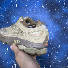Saucony ProGrid Omni 9 – Beige / Olive