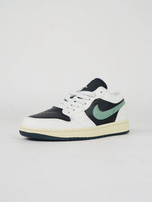 Jordan 1 Low White Mint – Vintage Edition