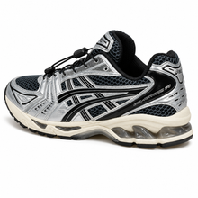 UNAFFECTED x ASICS GEL-KAYANO 14 – Gris Foncé / Argenté