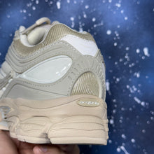Saucony ProGrid Omni 9 – Cream / Silver