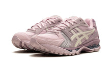 ASICS GEL-KAYANO 14 “Cream / Ash Rock Pink”