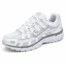 Nike P-6000 – Blanc / Gris Argenté
