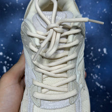 Saucony ProGrid Omni 9 – Cream / Silver