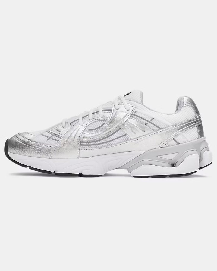 Under Armour Sola – White / Metallic Silver