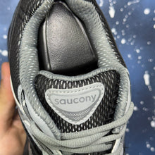 Saucony ProGrid Omni 9 – Noir 🖤 & Argenté